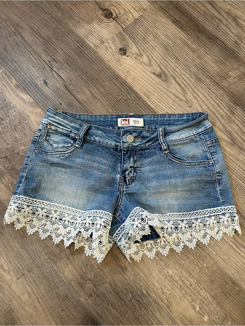 lei Washed Blue Denim Shorts with White Lace Hem